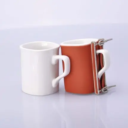 Силіконовий обтискач для чашки "Nescafe" 9,5 oz (червоний)