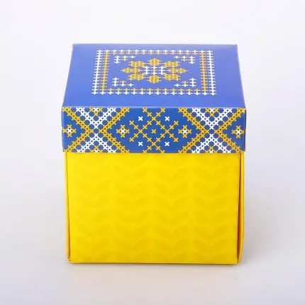 Упаковка для чашок з картону з кришкою (Вишиванка)