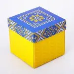 Упаковка для чашек из картона с крышкой (Вышиванка)